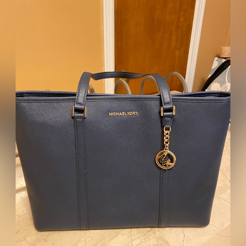 Michael Kors Sady Large Carryall Tote/Work Bag
